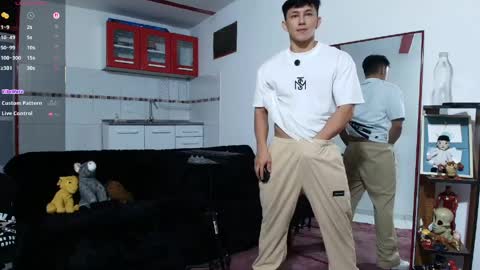 jacobo online show from April 19, 1:45 pm