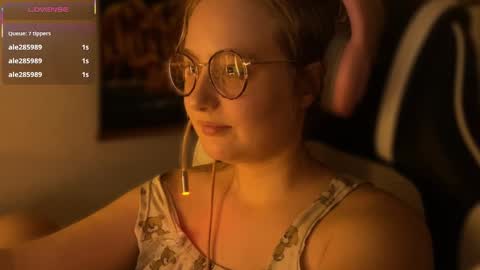 jacywinslat online show from September 23, 8:26 pm