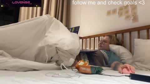 jacywinslat online show from December 20, 5:53 pm