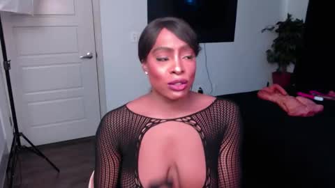 Jade online show from November 6, 8:12 pm