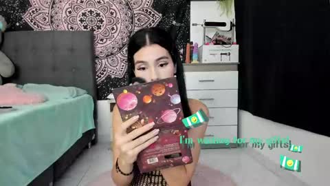 Snapshot of jade__weed chatting on March 3, 10:10 pm online show from March 3, 10:10 pm