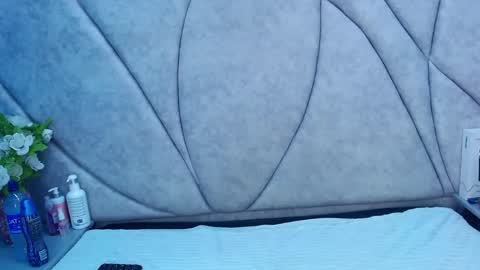 Jade online show from March 8, 2:55 am