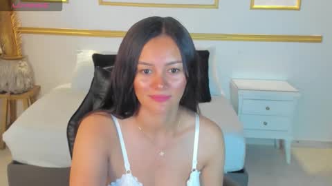 J A D E online show from March 24, 11:38 am