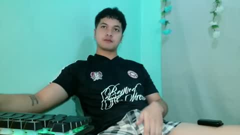 jade_halo online show from April 14, 2:26 am