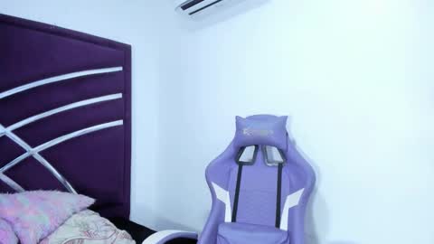 jade_ht online show from April 20, 6:11 pm