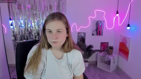 Jade online show from March 9, 7:48 pm