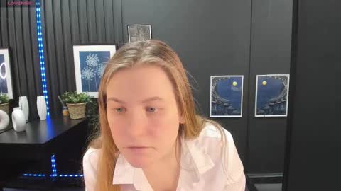 Jade online show from February 22, 6:08 pm