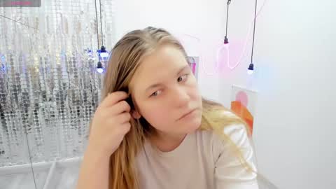 Jade online show from January 25, 12:06 am