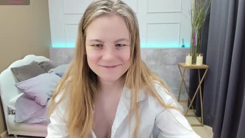 Jade online show from January 3, 8:32 pm