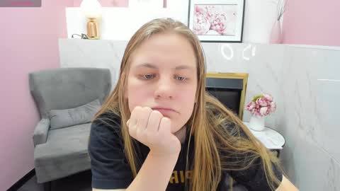 Jade online show from January 26, 12:37 am