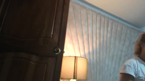 Jade  online show from October 27, 10:15 am