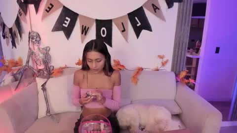 Snapshot of jade_ws chatting on October 12, 3:21 am Jade online show from October 12, 3:21 am