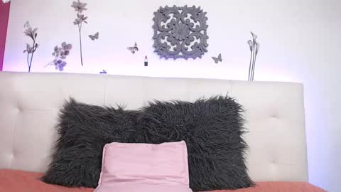 Jadeadamsxx online show from February 15, 12:54 pm