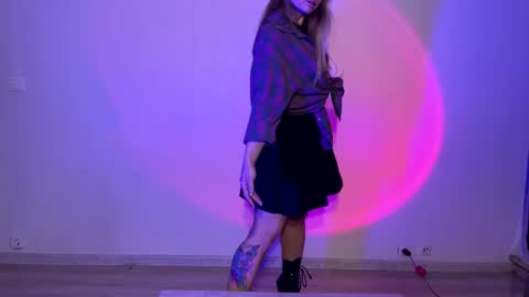 bbbloom online show from November 16, 8:55 pm