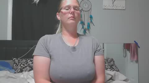 JadeLuv online show from October 2, 1:04 am