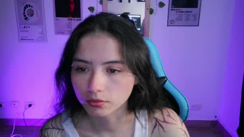 Jade 3 online show from March 26, 5:24 am