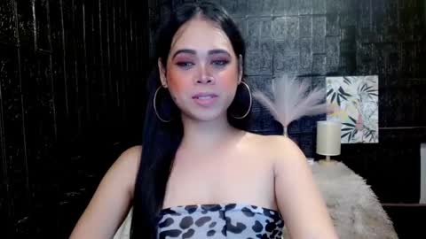 Jade online show from December 5, 12:17 pm