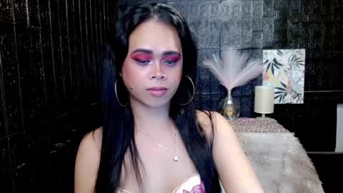 Jade online show from December 19, 4:02 pm