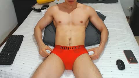 Snapshot of jahshot4 chatting on September 11, 7:37 pm jahshot4 online show from September 11, 7:37 pm
