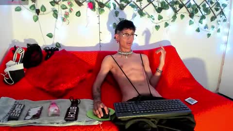 Snapshot of jaick_xxx chatting on October 21, 12:43 pm Jaick xxx online show from October 21, 12:43 pm