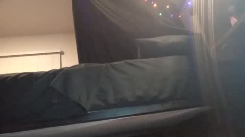 jaidenblake online show from March 8, 7:49 am