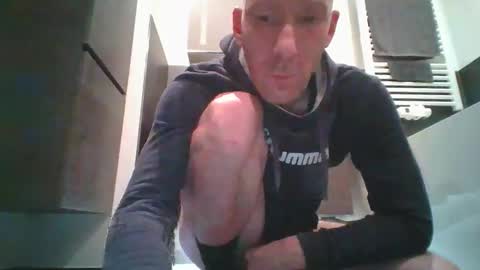 jak_81 online show from December 19, 5:52 pm