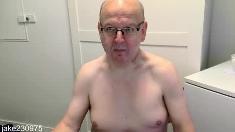 Jake2309 online show from October 5, 8:27 pm