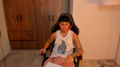 Snapshot of jake_pons chatting on September 15, 2:02 am Jake Pons online show from September 15, 2:02 am