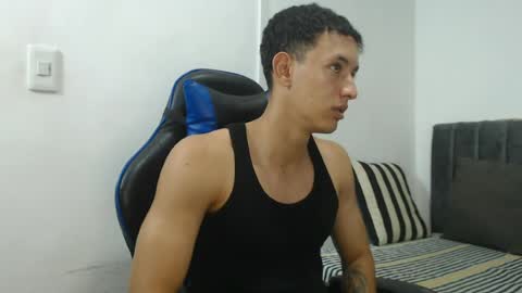 Hi guys im new 3 online show from March 30, 10:54 pm