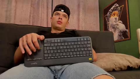 Snapshot of jakee_tyler chatting on September 25, 6:59 pm Jake Tyler online show from September 25, 6:59 pm