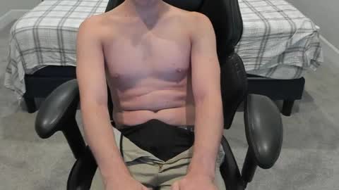 jakesnake442 online show from April 14, 8:45 pm