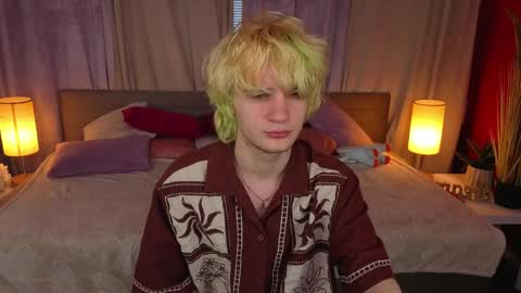 JameMiller online show from April 3, 6:42 am