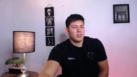 james_cr online show from November 13, 11:29 pm