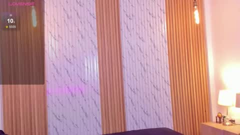 James online show from November 24, 7:56 pm