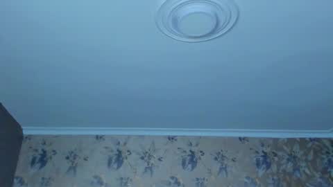 jamesgolden_ online show from March 7, 5:28 pm