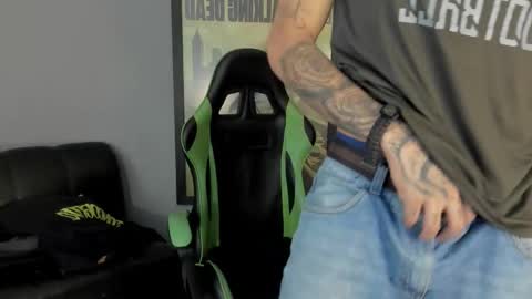 Jamesinked  online show from February 10, 4:36 pm