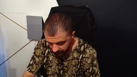 JamesMyers online show from September 18, 5:33 am