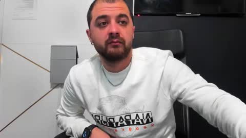 JamesMyers online show from December 2, 5:26 am