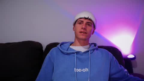 jamesss____ online show from February 26, 4:19 am