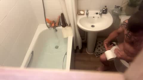 jamie8422 online show from October 28, 10:00 pm