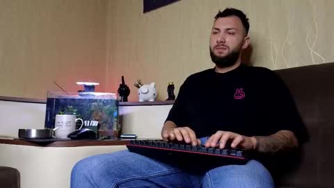 Robbie online show from September 19, 7:56 am