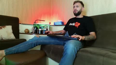 Robbie online show from March 11, 5:35 am