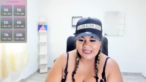 jan_milkhot online show from February 20, 3:19 pm