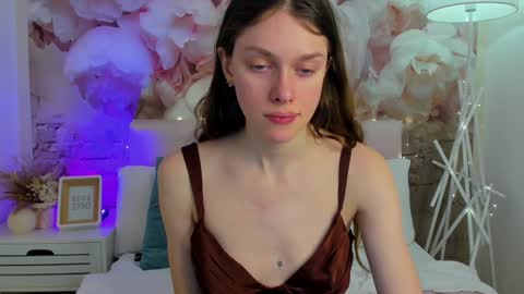 Snapshot of jane__brown chatting on February 2, 4:22 pm Jane online show from February 2, 4:22 pm