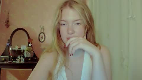 Snapshot of jane_and_star chatting on October 25, 9:59 pm Star online show from October 25, 9:59 pm