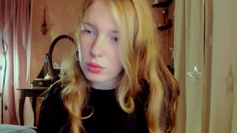 Snapshot of jane_and_star chatting on October 8, 7:42 pm Star online show from October 8, 7:42 pm