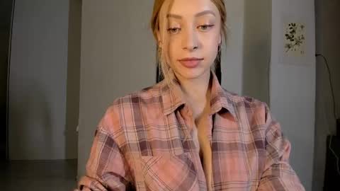 Jane online show from February 9, 8:02 pm