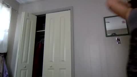 MaggieJane online show from March 5, 4:49 pm