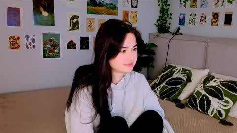 janicerivera online show from April 9, 6:19 am