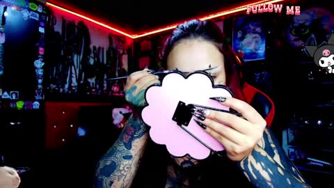      online show from April 11, 12:15 am